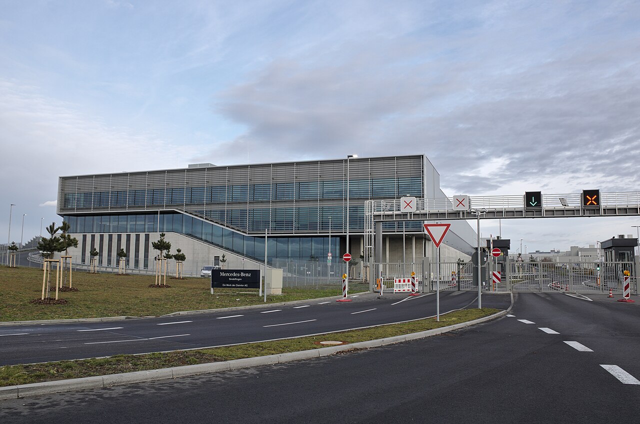 Factory 56, Sindelfingen (2020). Illustrative; not identified for closure. Foto: Alexander Migl / Wikimedia Commons · CC BY-SA 4.0
